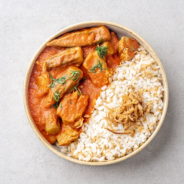 Beef Bamya Stew with Vermicelli Rice